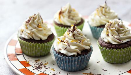 Today it´s Sunday: Do you want a CHOCOLATE ORANGE CUPCAKE?